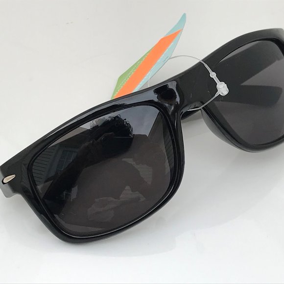 FWG Best Value Sunglasses Women Black Frame Eye We - Picture 1 of 11